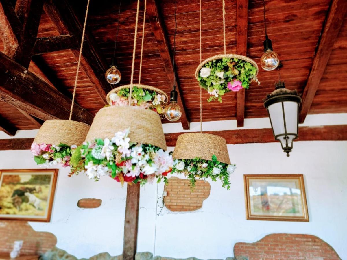 Casa Rural El Canto Del Agua Мальпартида-де-Пласенсия Экстерьер фото