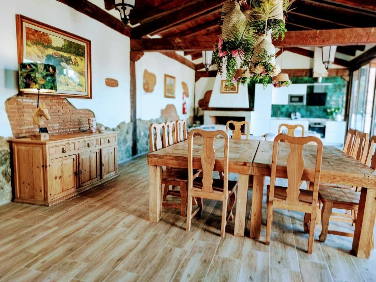 Casa Rural El Canto Del Agua Мальпартида-де-Пласенсия Экстерьер фото